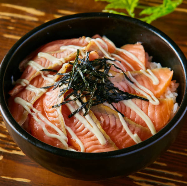 炙りサーモン丼