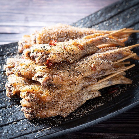 “アレコレ名物” 名物手羽先 (秘伝のタレ)